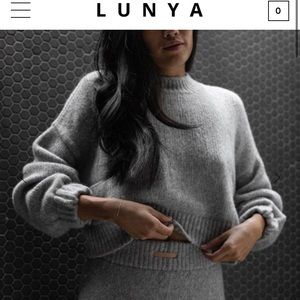 LUNYA alpaca set